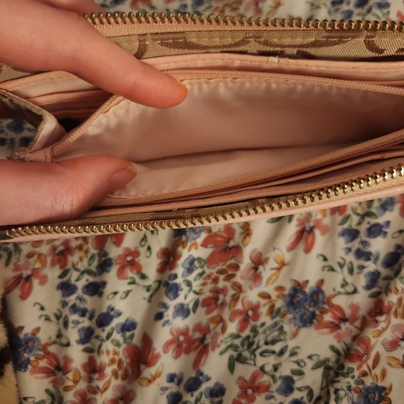 Coach Signature Canvas Zip-Around Wallet – Light Pink Trim - Picture 9 of 16